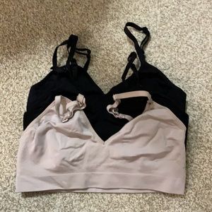 3-count Athleta M Athletic/comfy Bras 😍 in Black and Beige